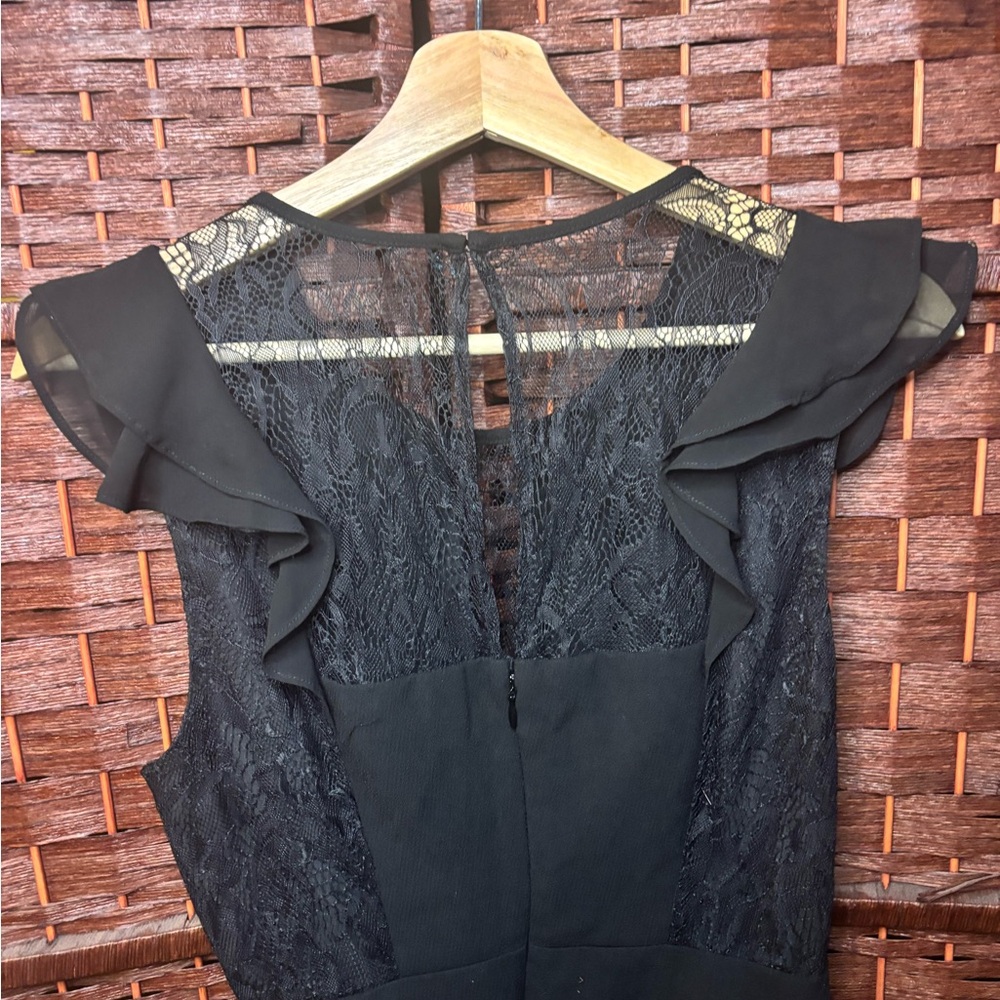 BCBGeneration Black Ruffle Lace Dress Women's Size 6 Mini Cocktail Like New - Picture 4 of 5